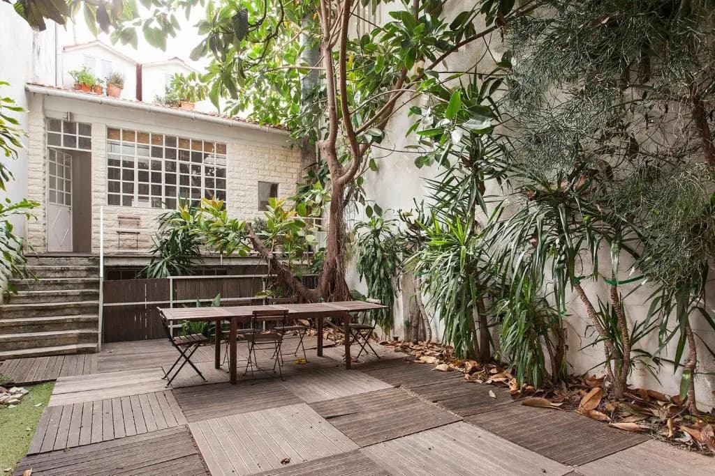 Central, Charming, Quiet, Garden and Parking - photo 11