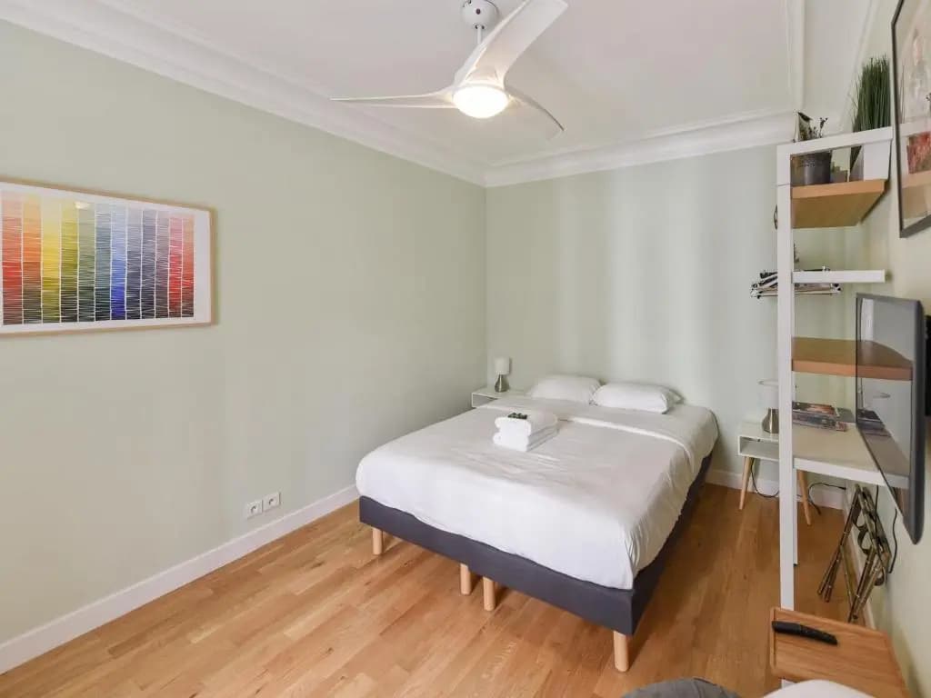 Welkeys - Crozatier Apartment - photo 3