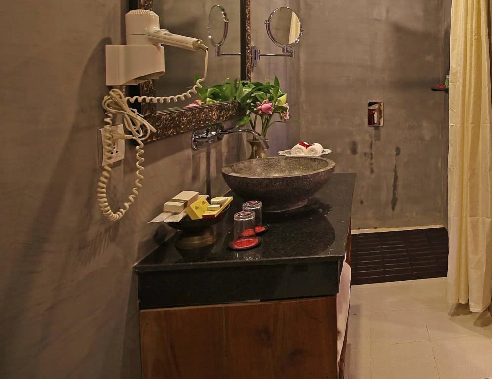 Golden Temple Hotel - photo 7
