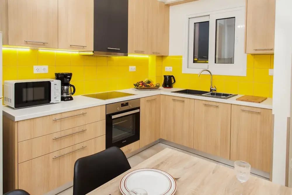 Restfull Fully Renovated Apartment in Thisio - photo 14