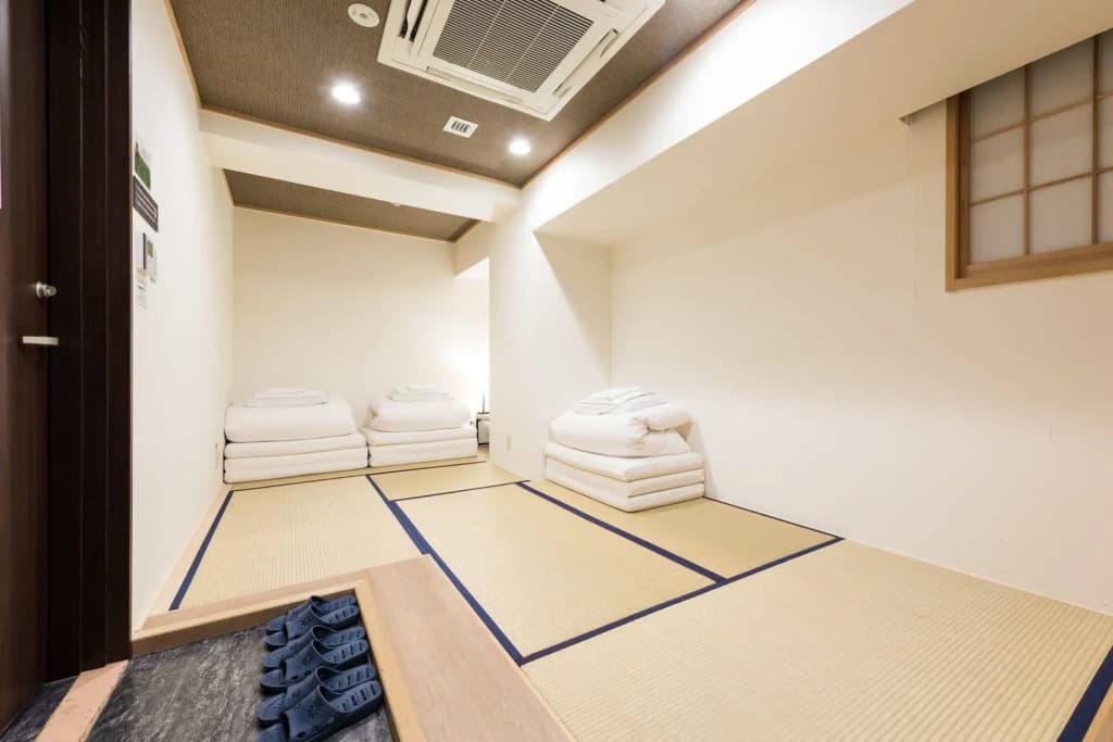 Drop Inn Osaka - photo 16