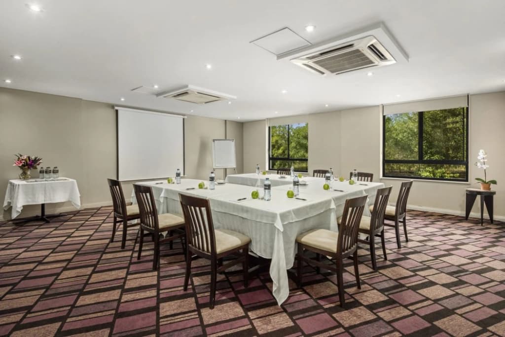 Oaks Sydney North Ryde Suites - photo 22