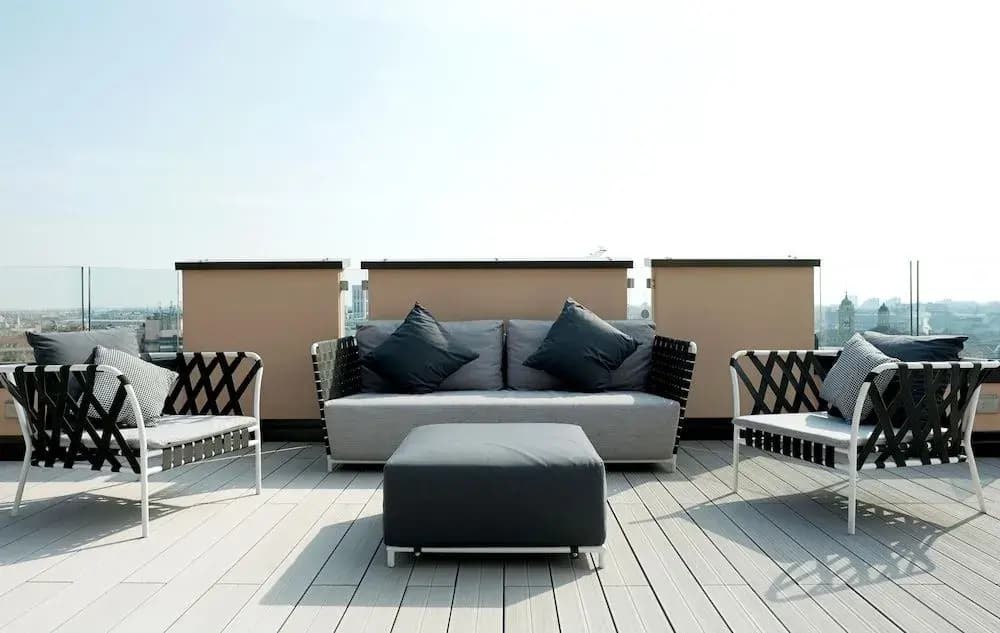 San Babila Modern Apartment - photo 13
