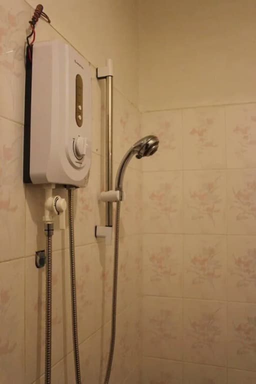 Hagios Global Guesthouse - photo 9
