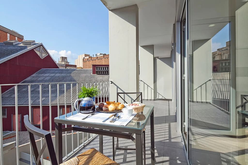 Charmsuites Paralel Apartments - photo 6