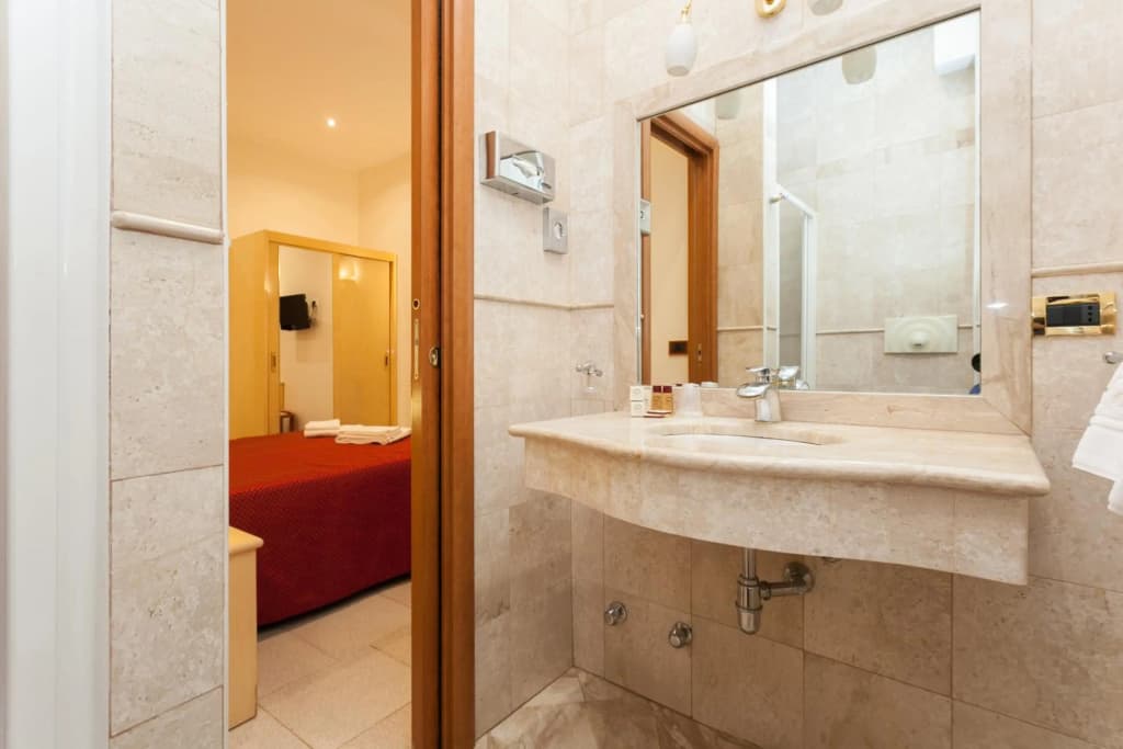 Hotel Fiorella Milano - photo 35
