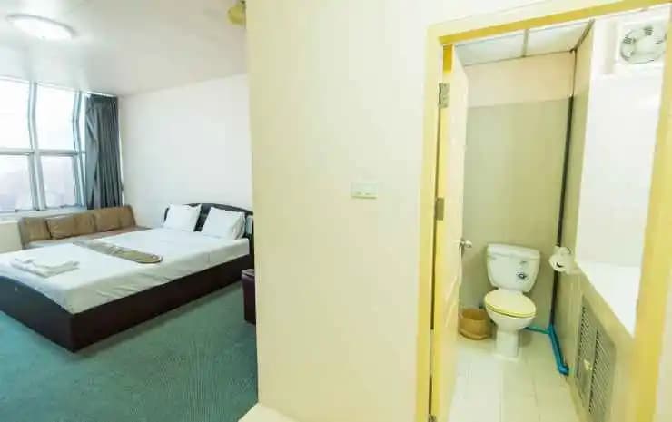 King Royal ll Hotel - photo 8