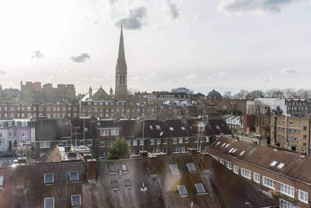 Distinctive Kensington 1-bed flat - photo 16