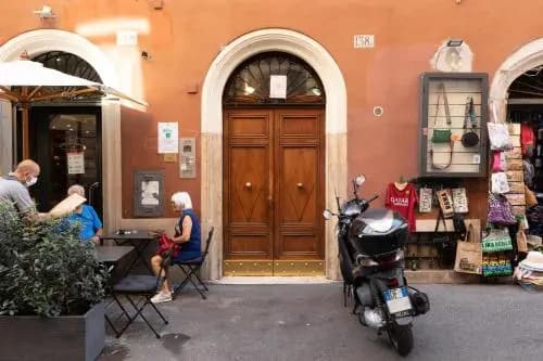 Iflat Spanish Steps Blue Apartment - main photo
