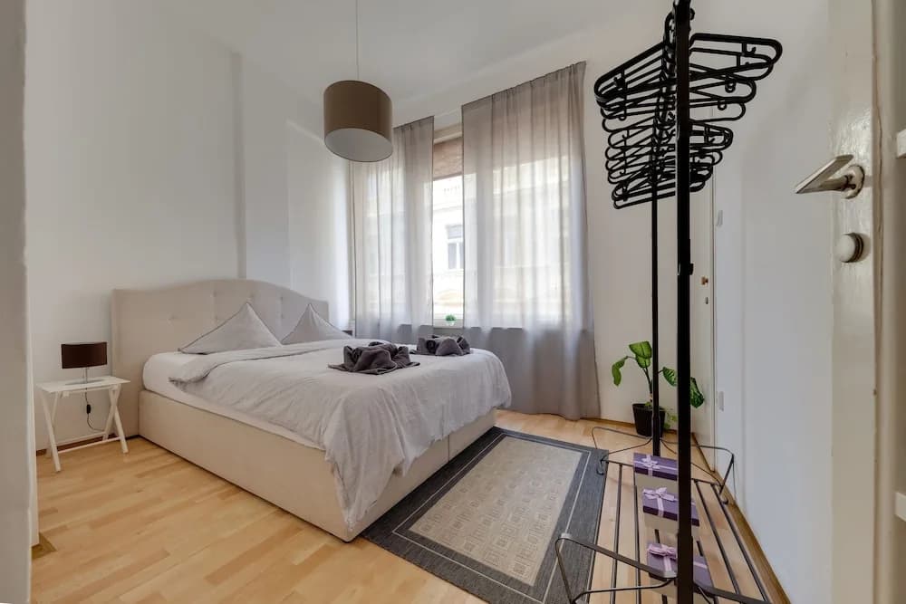 Prague city center apartment - photo 2