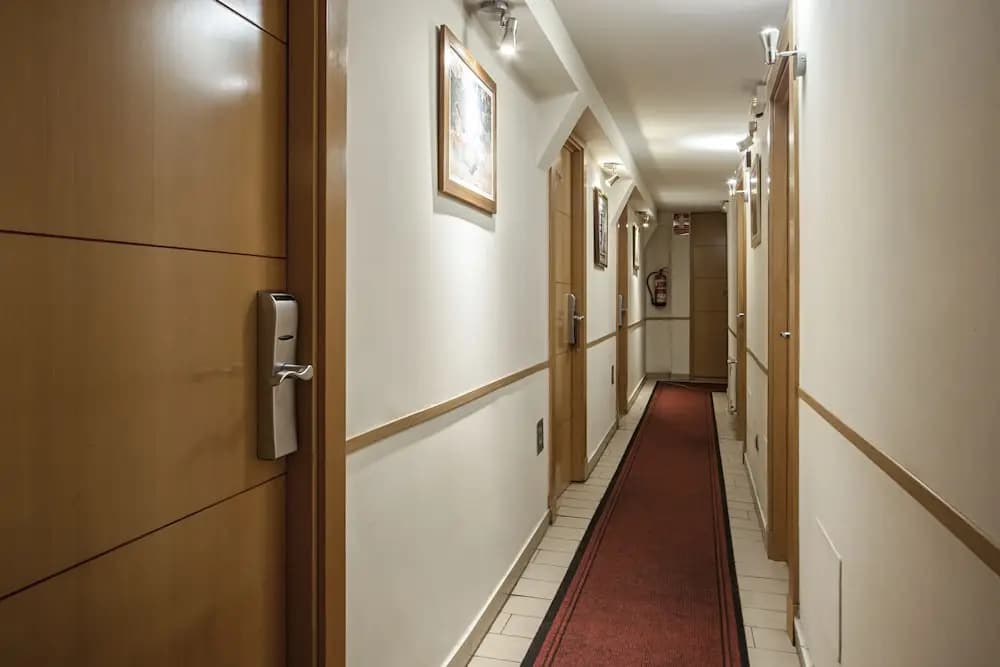 Hostal Adriano - photo 11