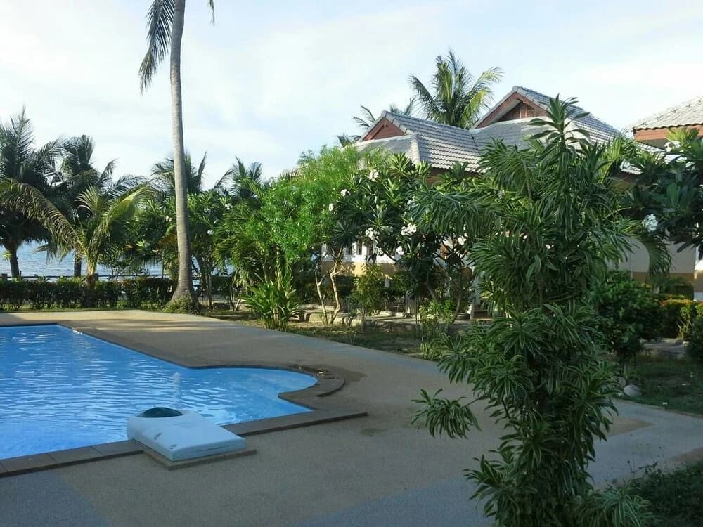 Krisada Beach Resort - photo 13