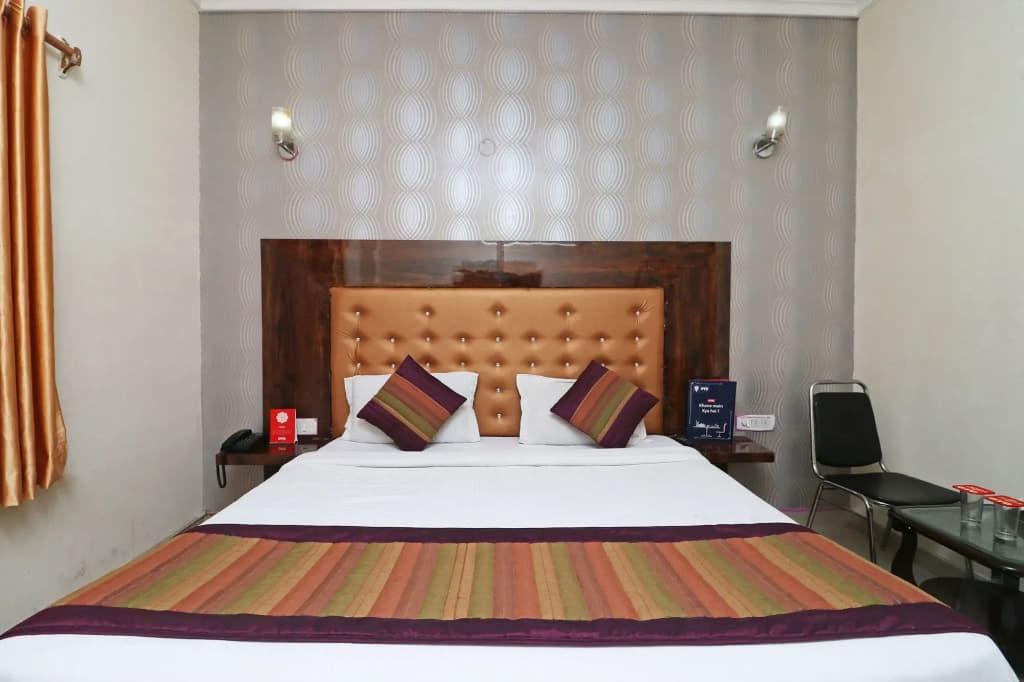 OYO 10381 Hotel Aerodrome Palace - photo 2