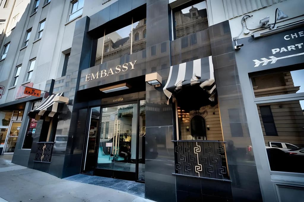Embassy Hotel - photo 1