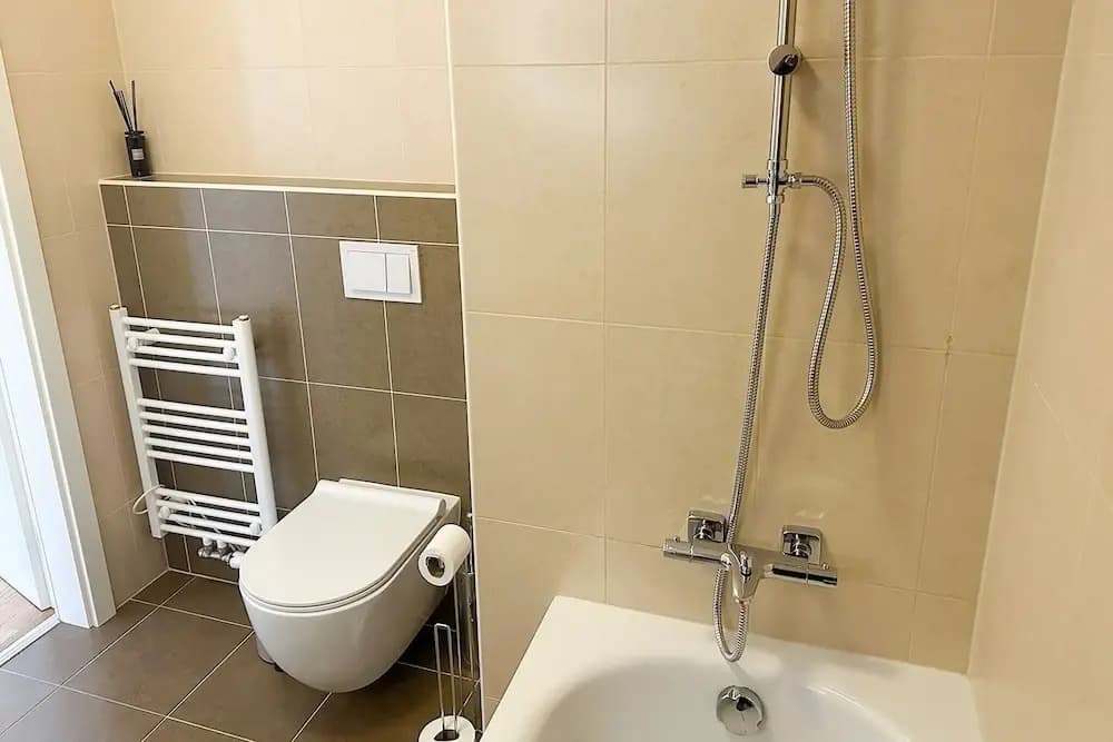 Spacious Work-focused Apartments in Prague 3 - photo 8