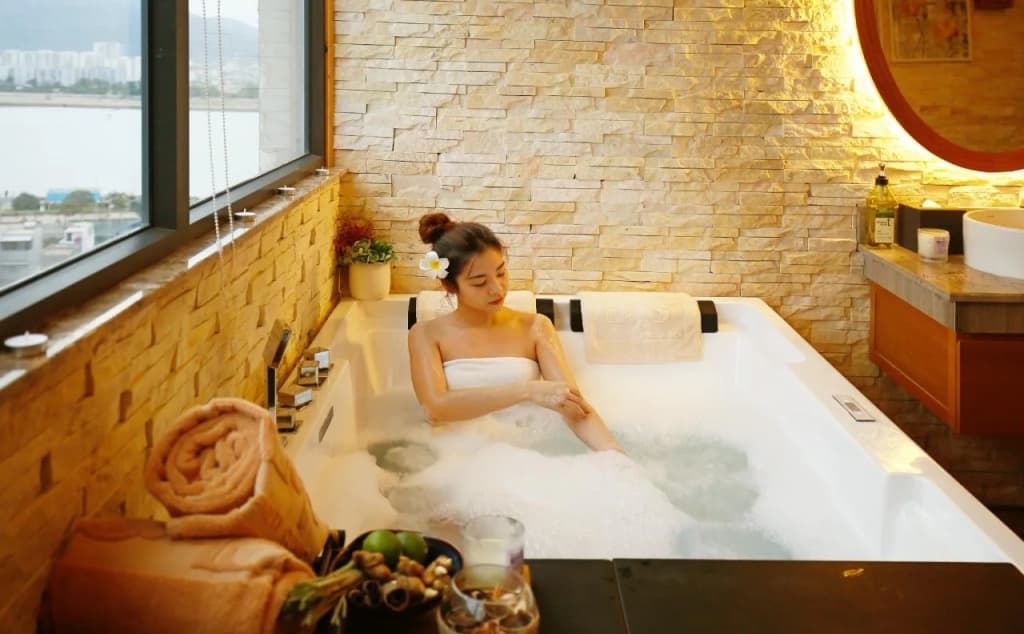 New Orient Hotel Danang - photo 40