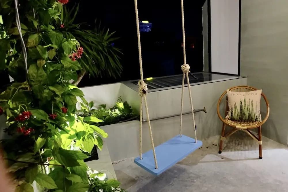 Uri House - photo 18
