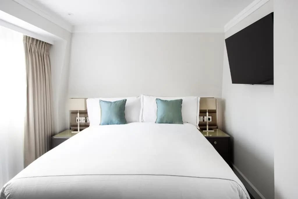 The Basil Street Hotel - photo 2