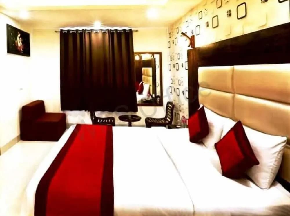 Hotel Nirvana-Near IGI Airport Delhi - main photo