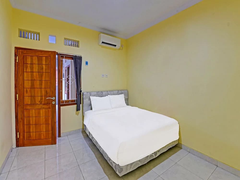 OYO 90823 Casa Jupiter Shine - photo 8