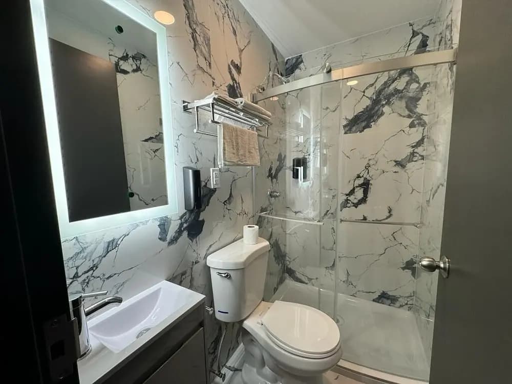 Moon Hotel Brooklyn - photo 13