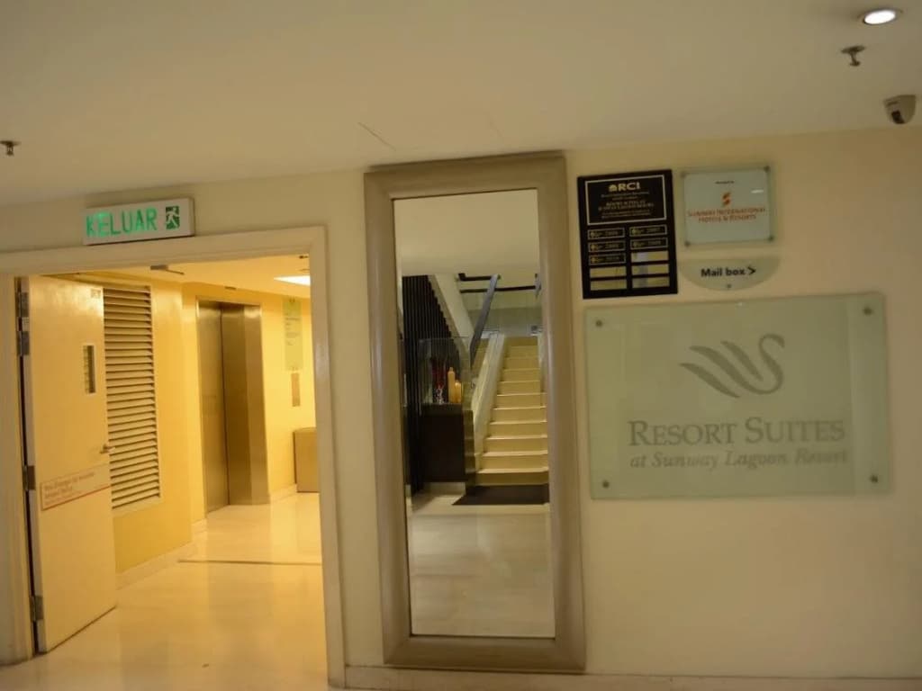 W Studio Resort Suites at Pyramid Tower - photo 12