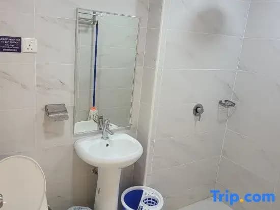JLC Homes 106 ( 2 Bedroom HomeStay ) at JLC Residence Melaka Raya - photo 1