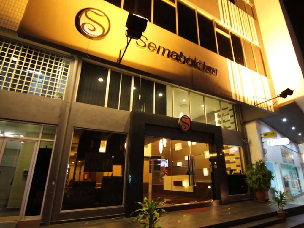 Hotel Zamburger Cheese - photo 1