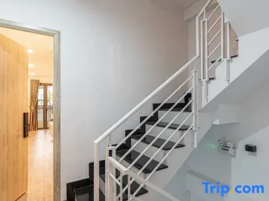 HighEnd Serviced Apartment with Elevator by SSens Homes - photo 4