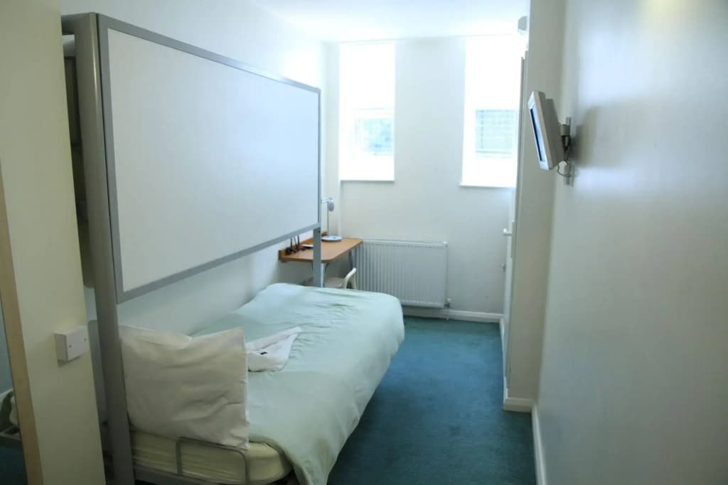Four Points Flex by Sheraton London Kensington Olympia Hotel - photo 4