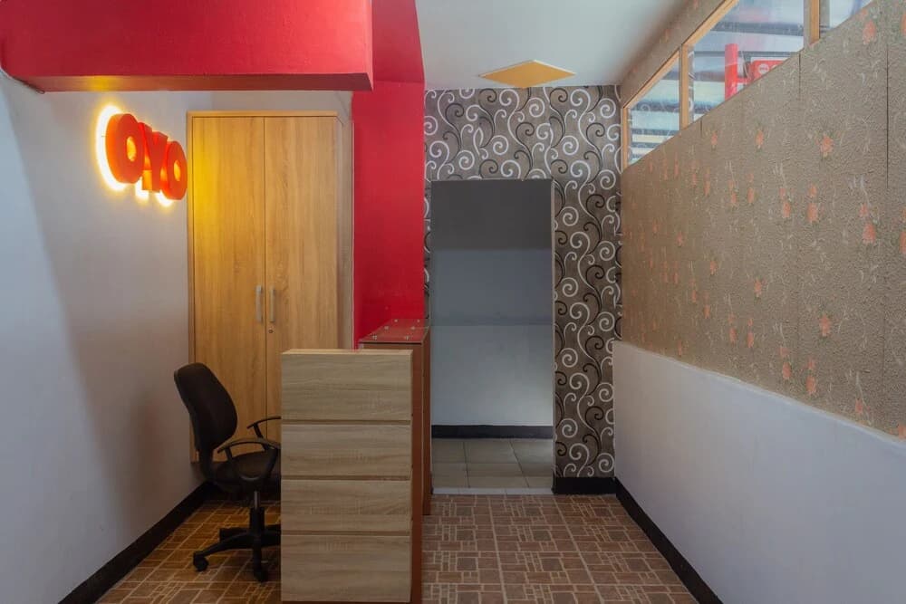 K68 Residence By OYO Rooms - photo 9