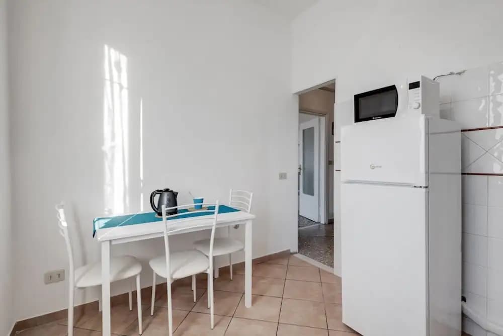 Lulli Cozy Apartment with Balcony - photo 11