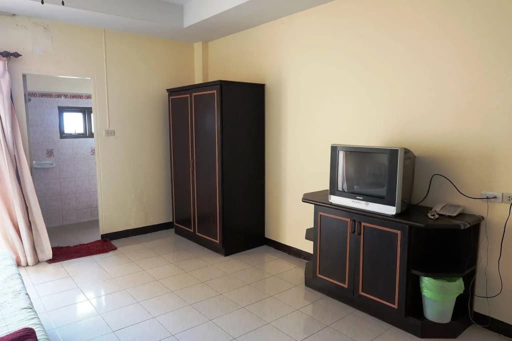 Parinya's Apartment - photo 4