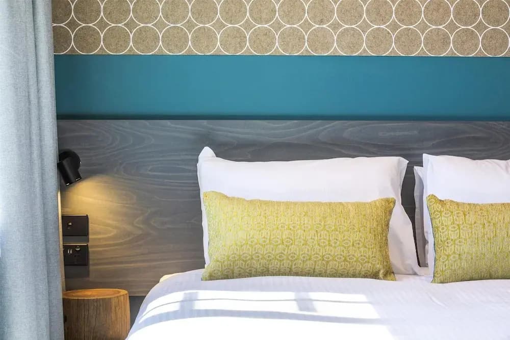 Royal Hotel by Nightcap Social - photo 34