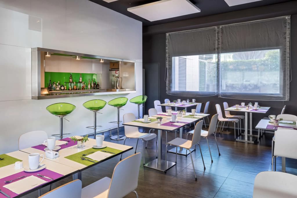 Hotel Zentral Castellana Norte - photo 13
