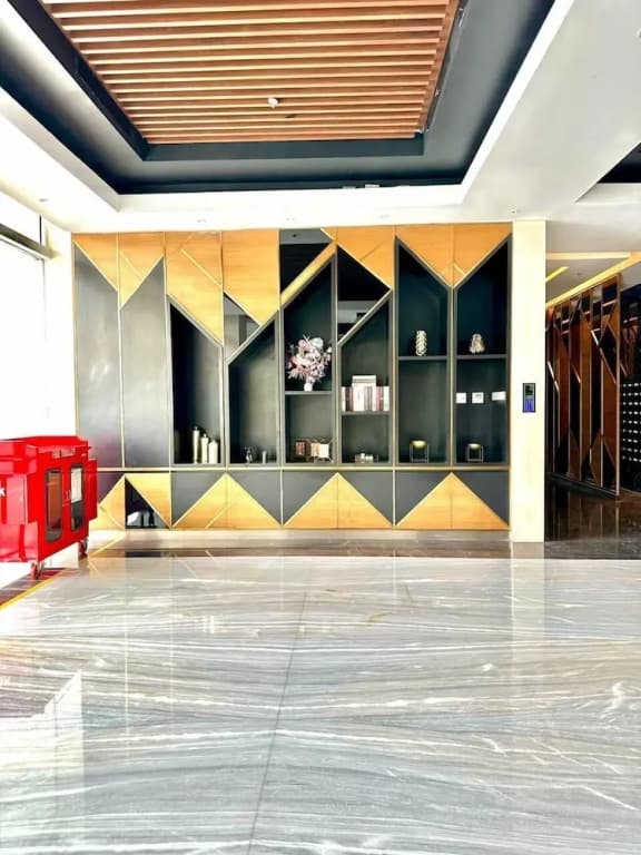 Lush Lakeside - Citra Luxury Apartments - photo 2