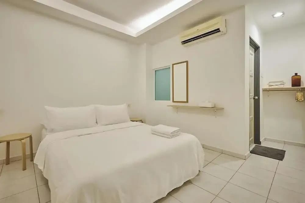 Sleepy Nomad Hostel - photo 4