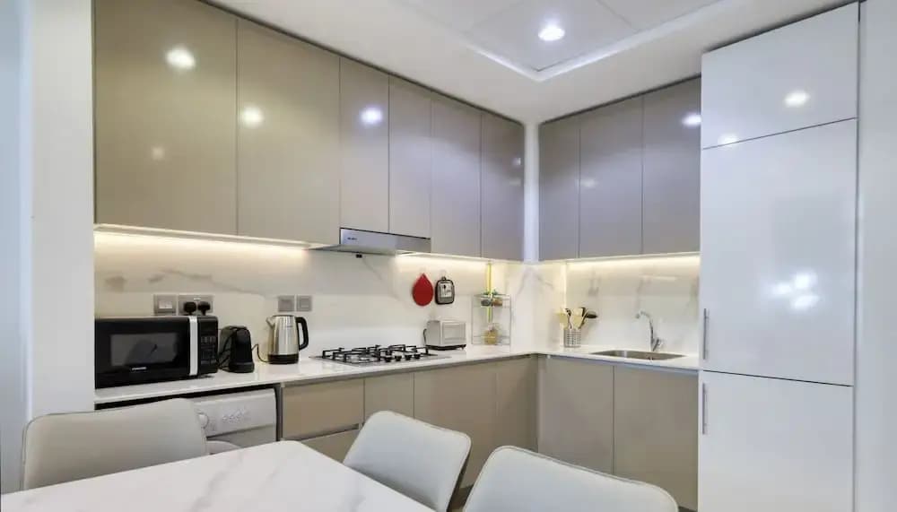 Exquisite Living in Riviera One Bedroom - photo 19