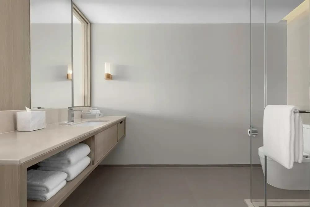 Courtyard By Marriott Phuket Chalong Bay Resort - photo 9
