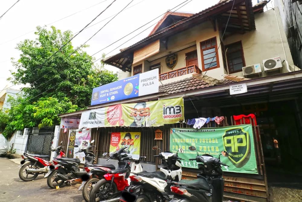 Premium Senen Guesthouse - Female Only - main photo