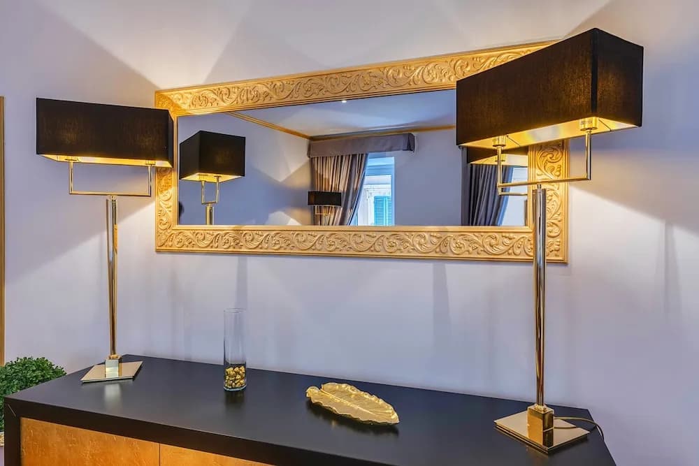 Trevi Fountain Luxury Home - photo 2