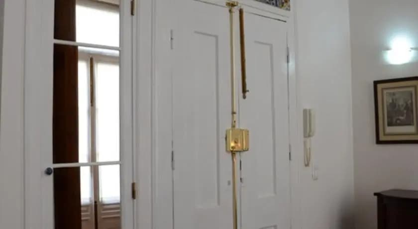Charming Apartment Central Lisbon - photo 3