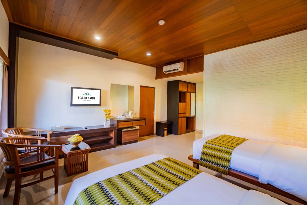 Wina Holiday Villa - photo 2