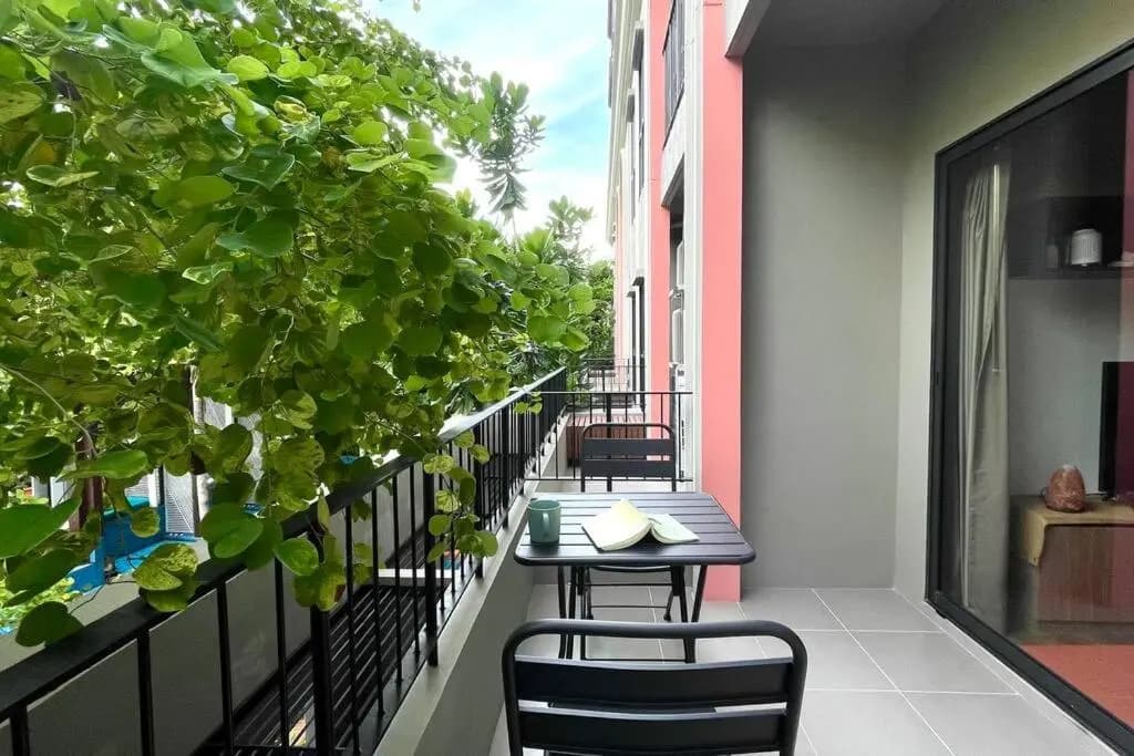 La habana 54 with large balcony and pool view! - photo 14