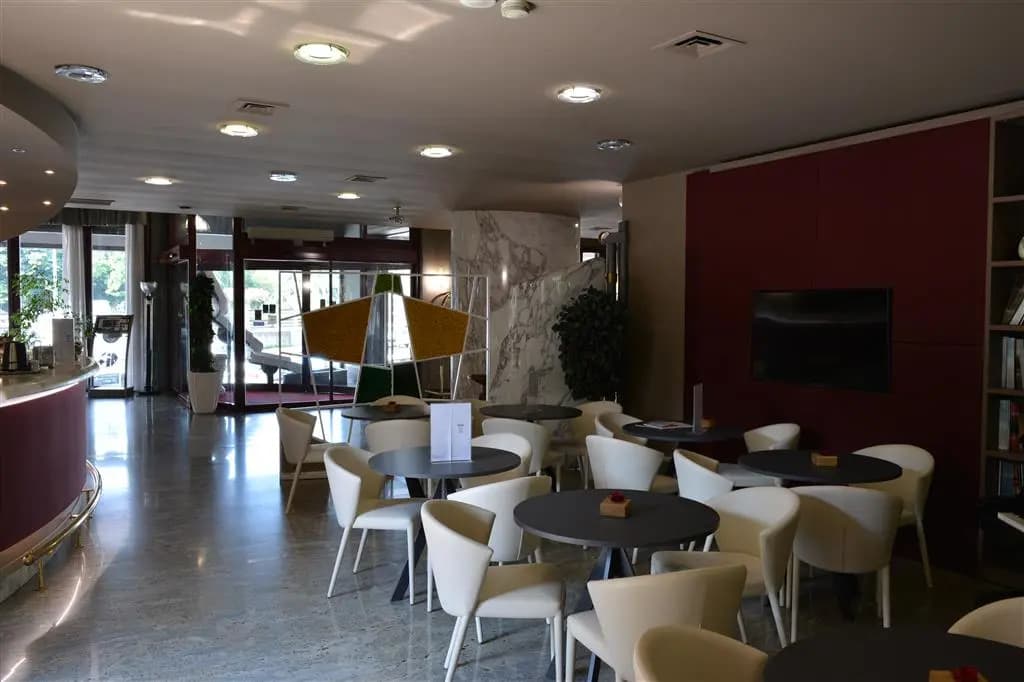 Hotel Sunflower - photo 24