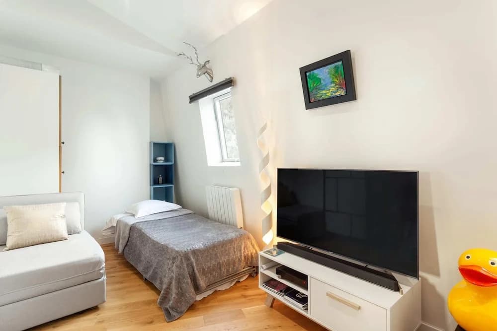 Large Studio in the Heart of Paris, for 4 People - photo 2