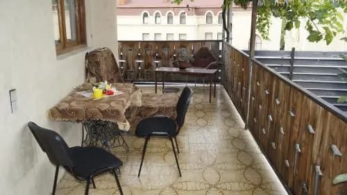 Nino's Guest House - photo 2