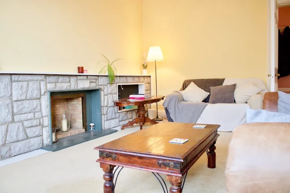 2 Bedroom Bruntsfield Apartment - photo 7