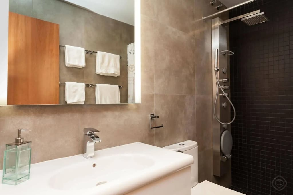 Via Augusta Apartments - photo 9