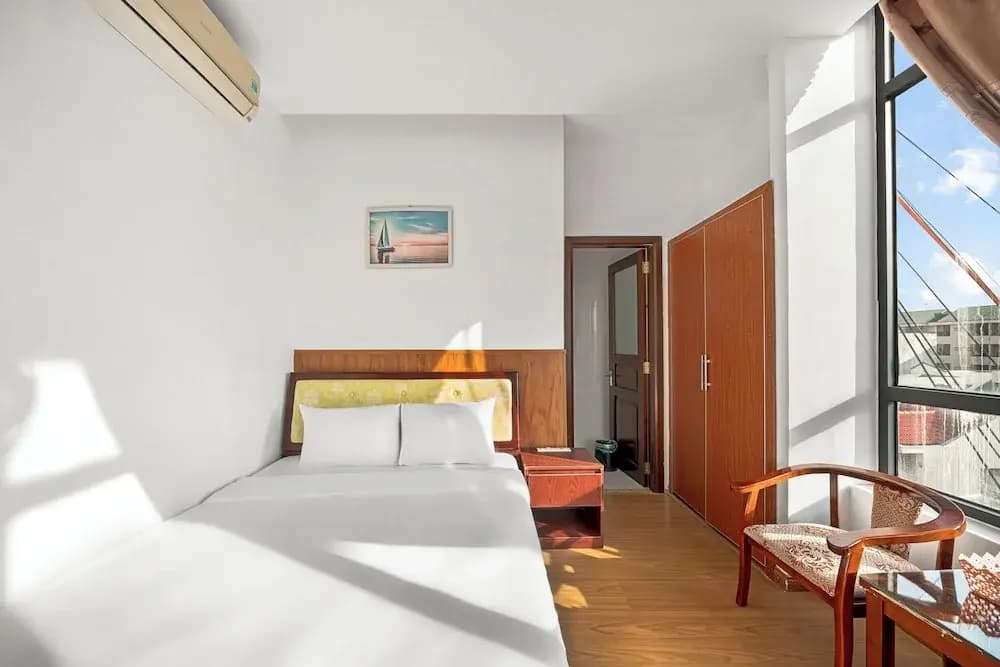 Kis Hotel & Apartment - photo 14